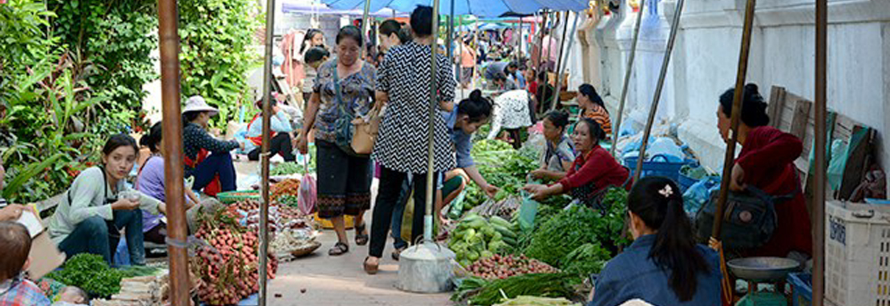 ตลาดเช้าเมืองหลวงพระบาง