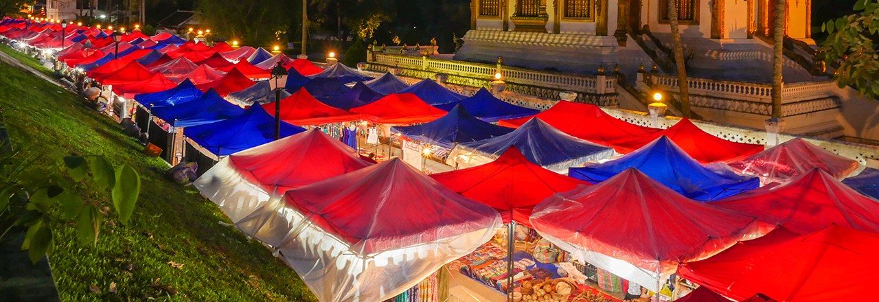 ตลาดมืดเมืองหลวงพระบาง